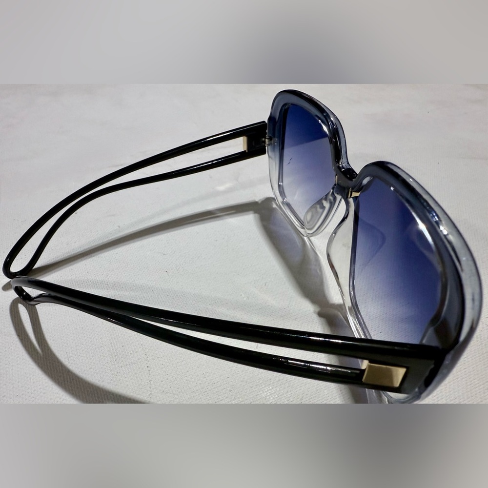 Chic Blue Gradient Vintage Square Sunglasses - image 5